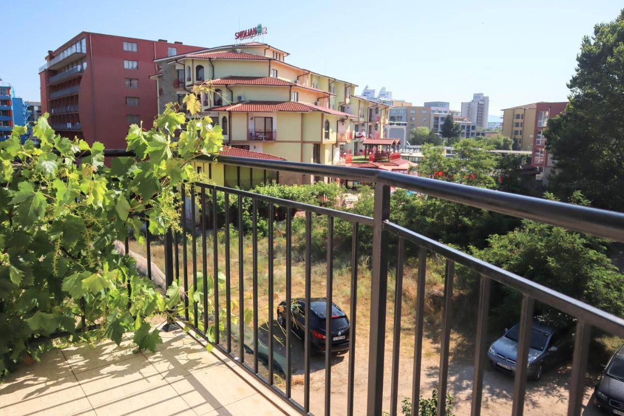 Къща За Гости "Arawana" Sunny Beach Esterno foto